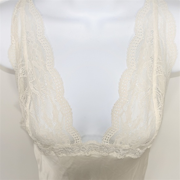 Vintage Victoria's Secret Bridal Robe & Nightgown - Picture 4 of 8